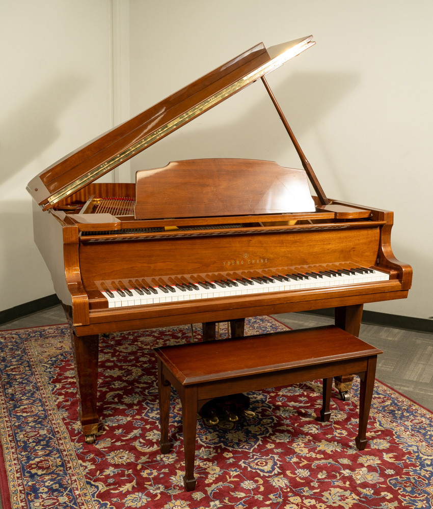 Young Chang 6 1 G-185 Grand Piano Polished Walnut SN: G051914