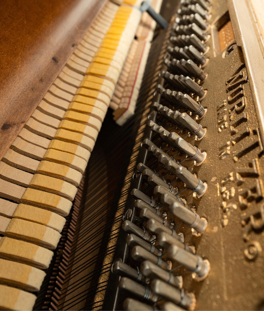 Wurlitzer Classic Upright Piano Satin Walnut SN: 1133367